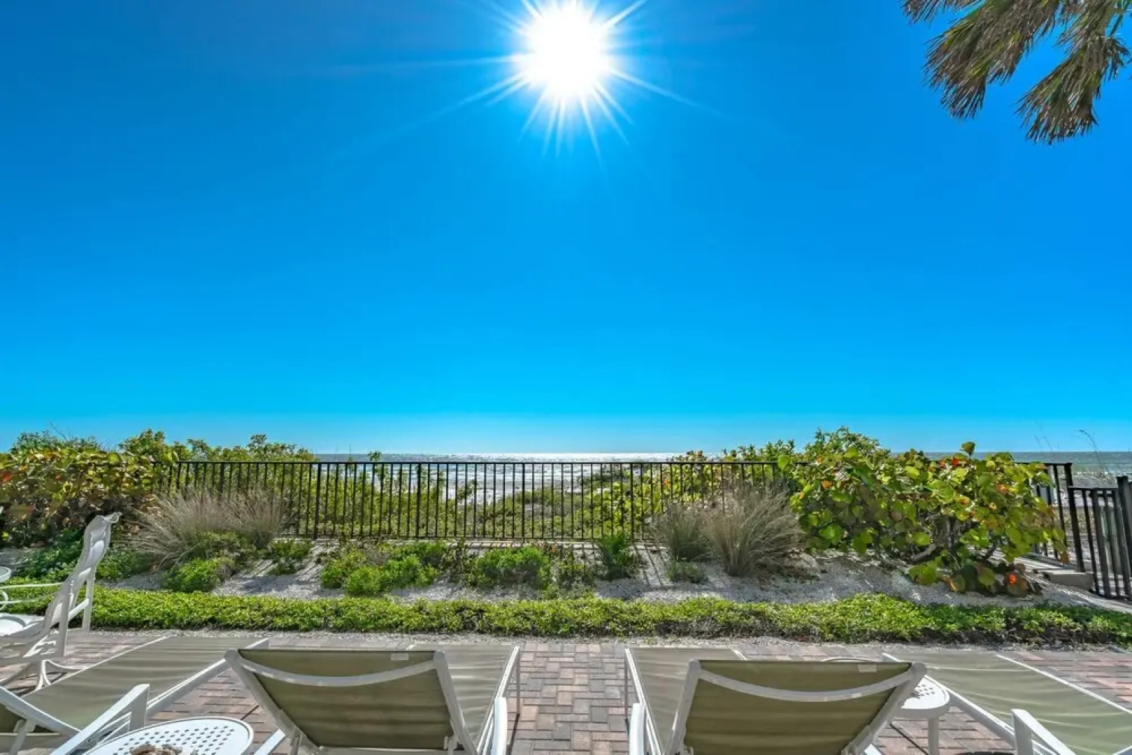 Shorehouse 401 by Vtrips