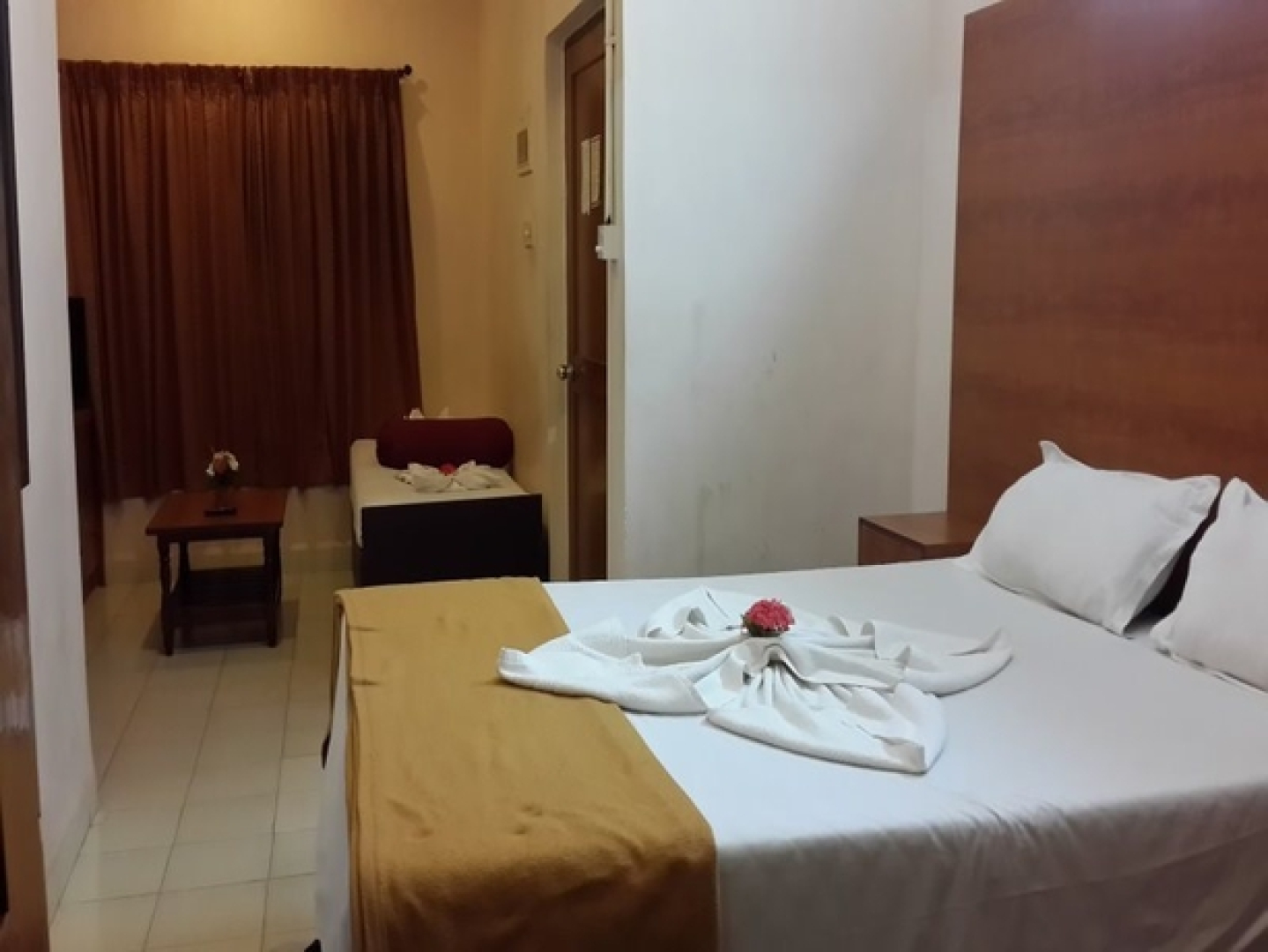 Maizons Lakeview Resort