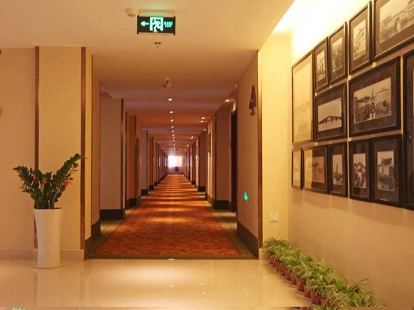 Green Tree Inn Ningbo Train East Station Business Hotel