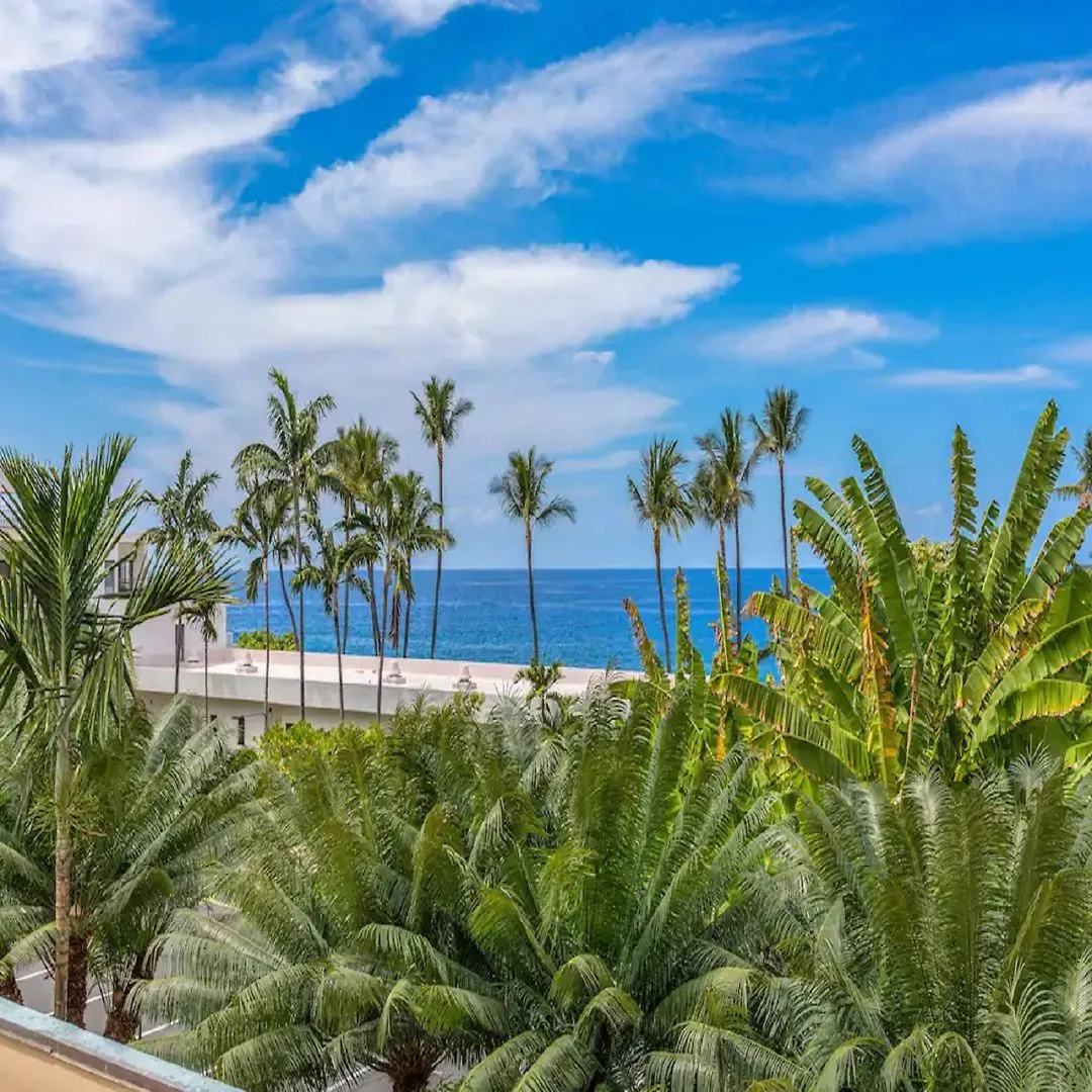 Royal Sea Cliff Kona by OUTRIGGER