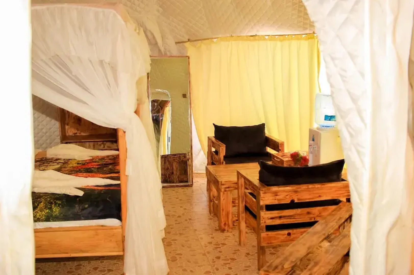 Amanya 2 Rooms Girraffe Family Tent