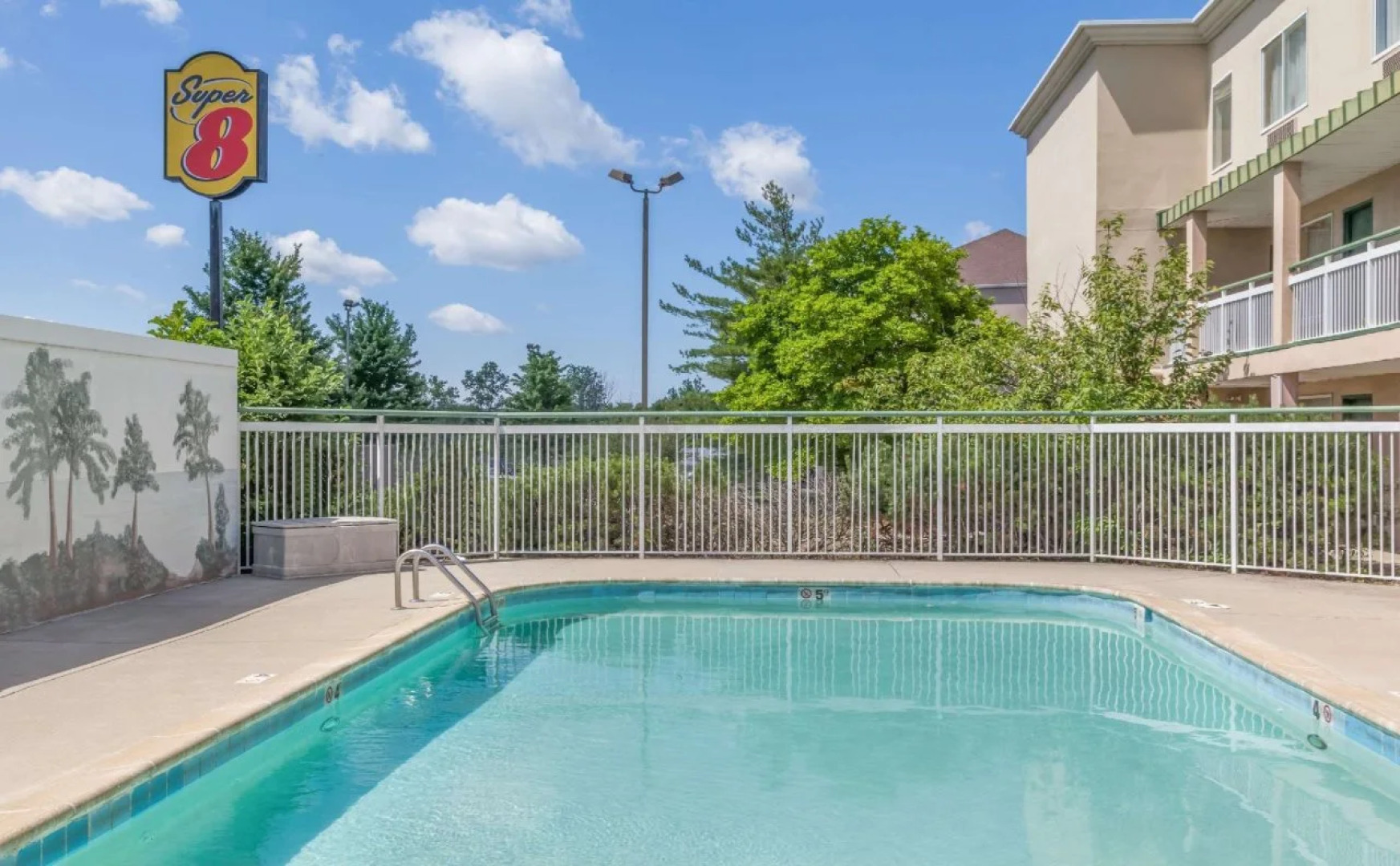 Travelodge by Wyndham Fort Wayne North