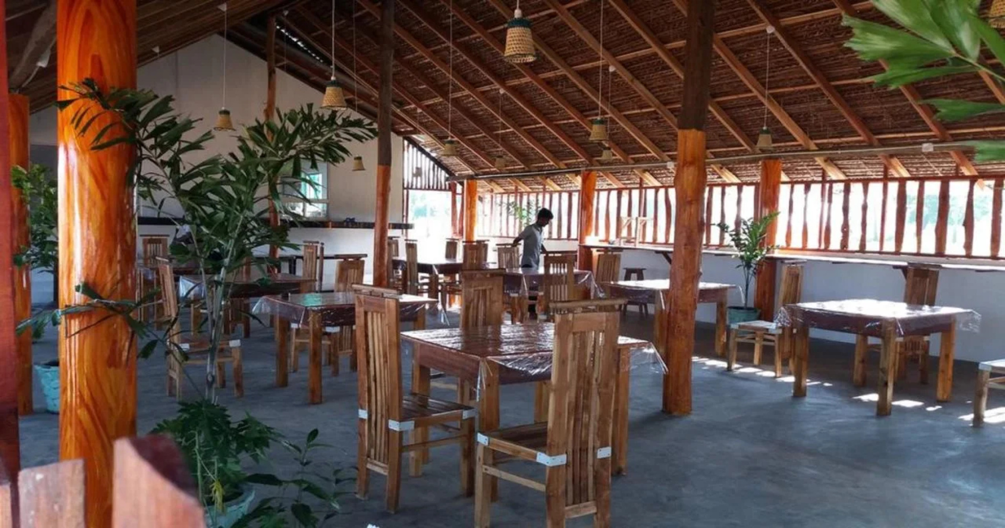 Shan Guest and Nilaveli