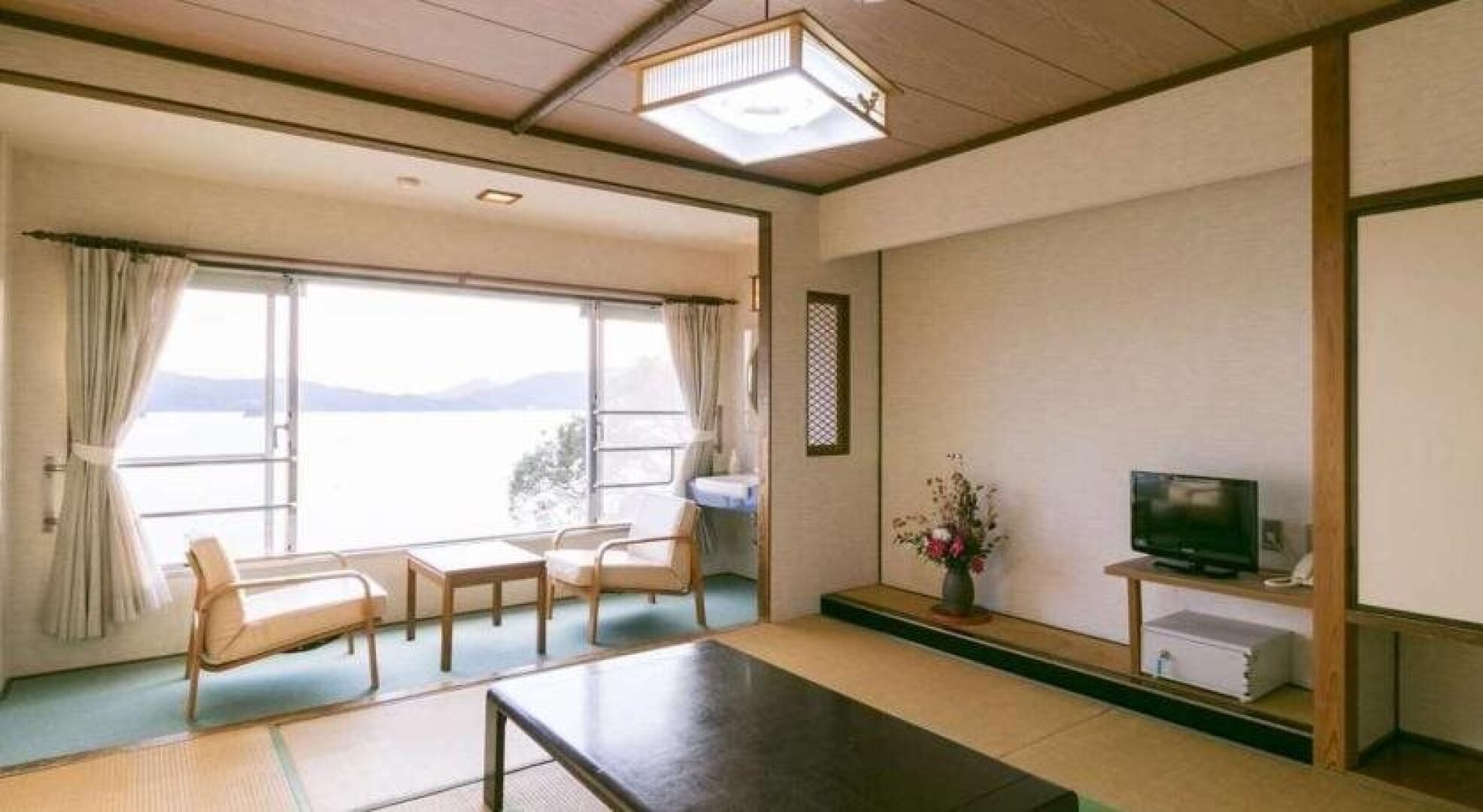 Kokumin Shukusha Irohajima