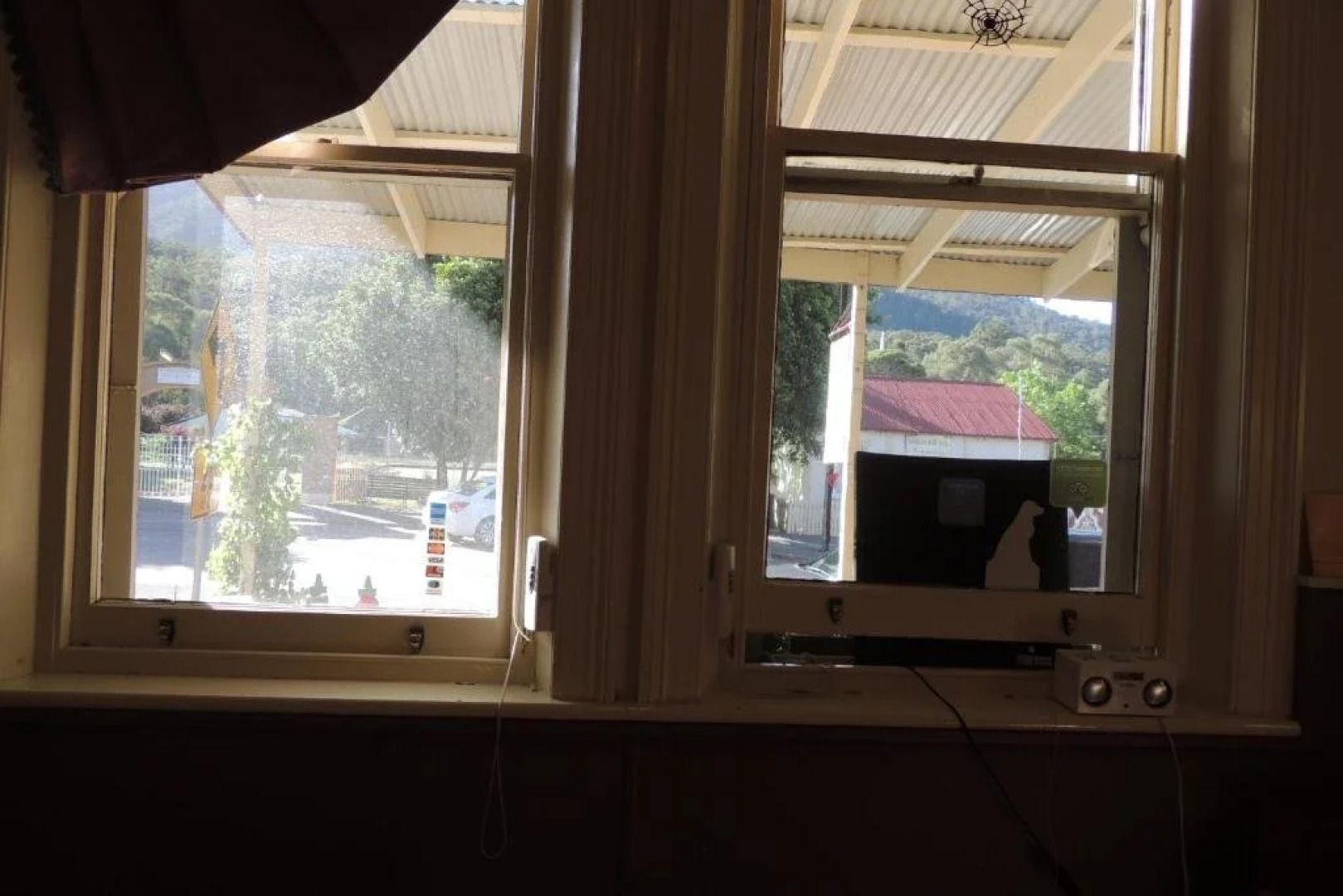 Wozza's B&B and Vault Cafe