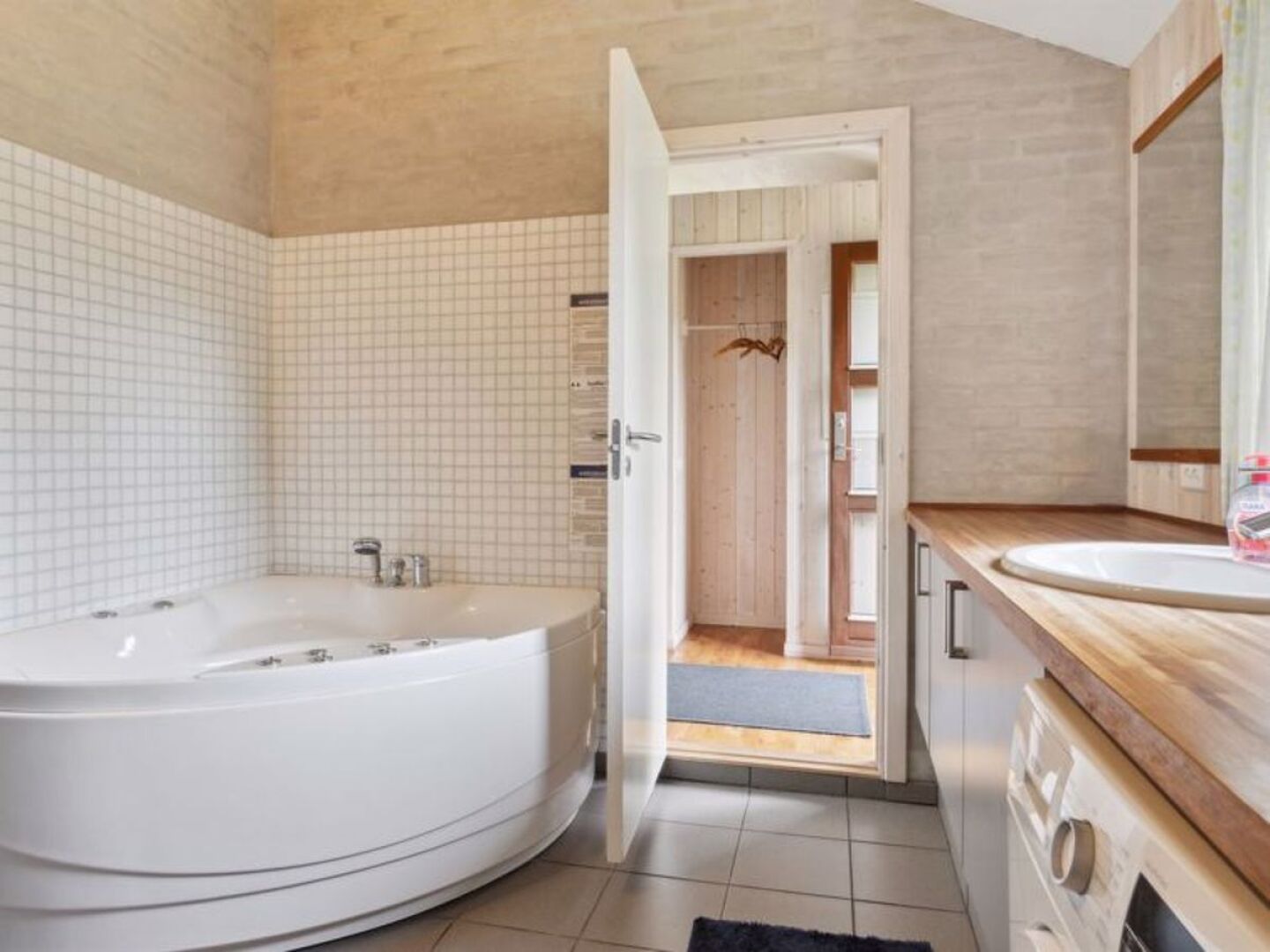 "Wilgrib" - 400m from the sea in Sealand