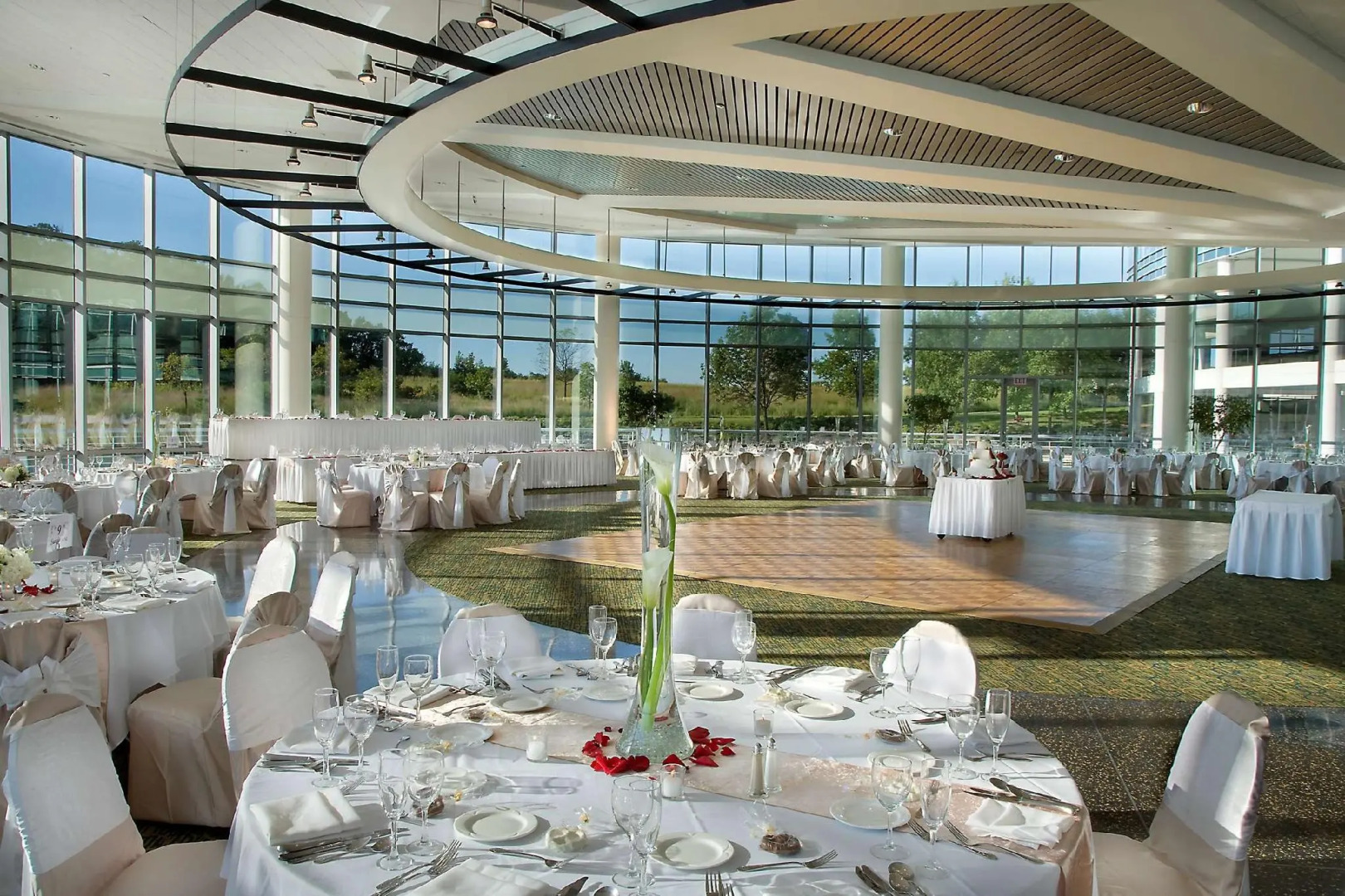 DoubleTree Suites by Hilton Htl & Conf Cntr Downers Grove