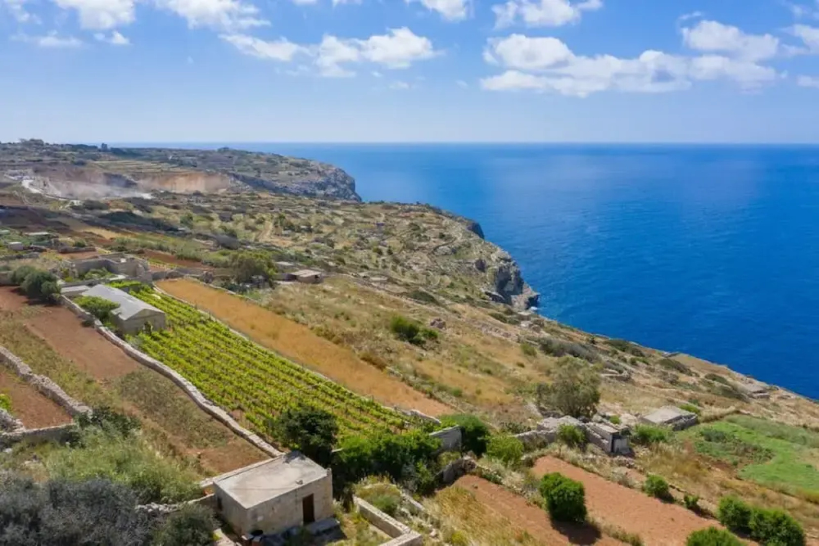 Villa Munqar 3 Bedroom Villa With Private Pool