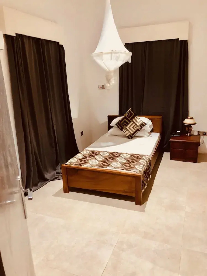 Lacs Villa Guest House