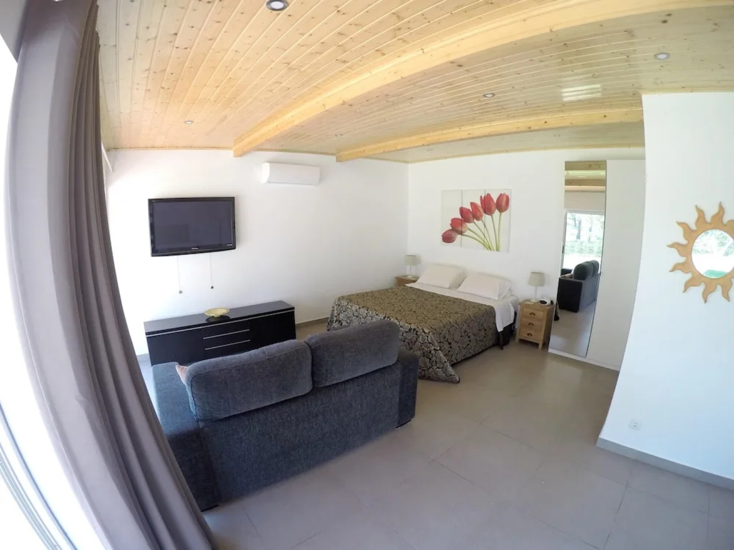 Studio in Serra do Bouro, With Pool Access, Enclosed Garden and Wifi -