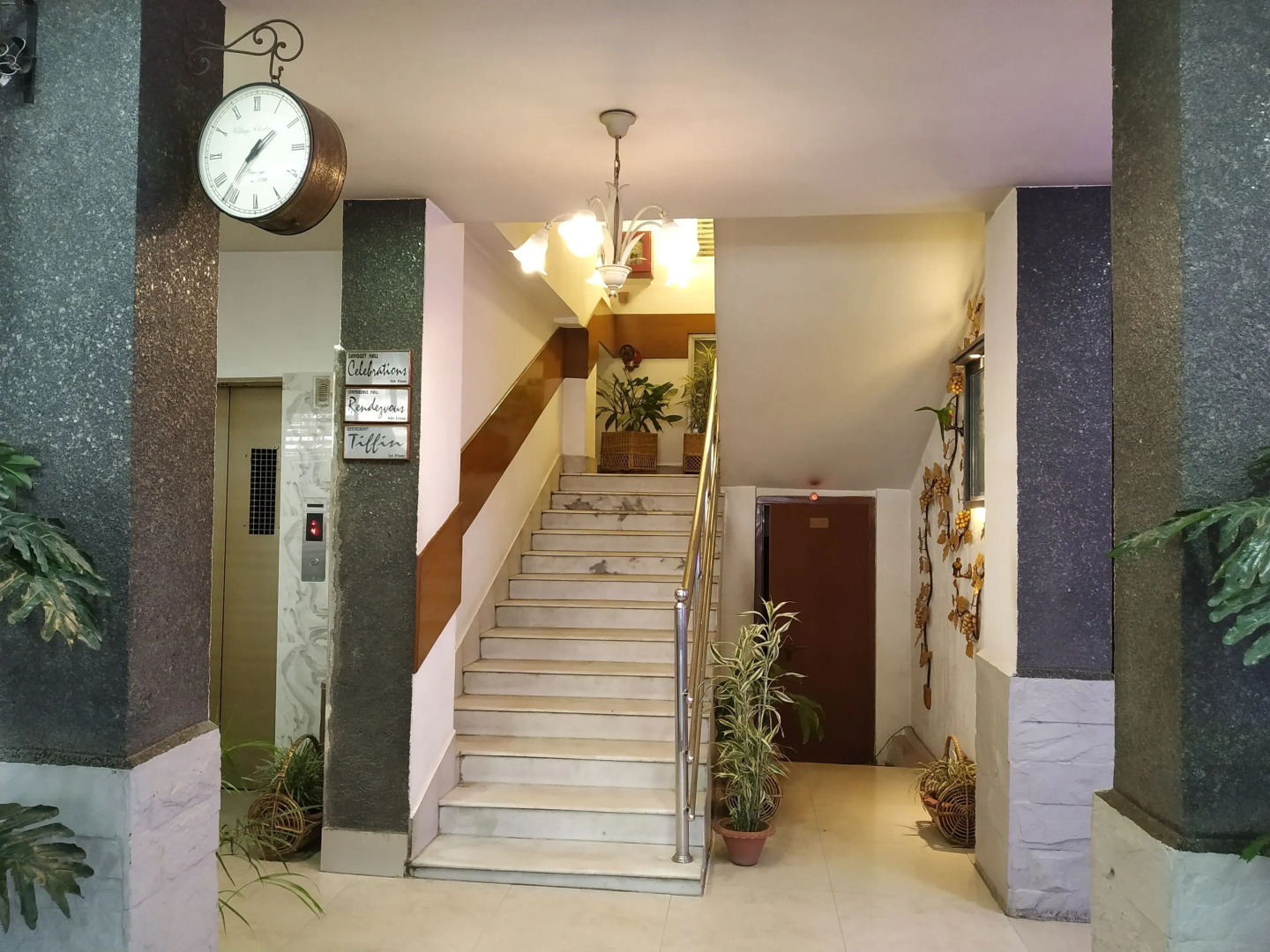 Hotel Centre Point Tezpur