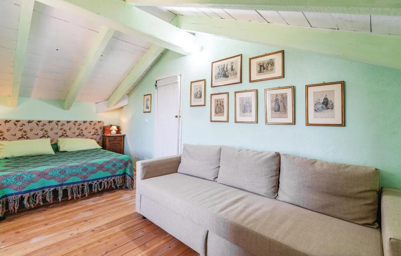 Stunning Home in Castelnuovo Calcea With Wifi and 7 Bedrooms