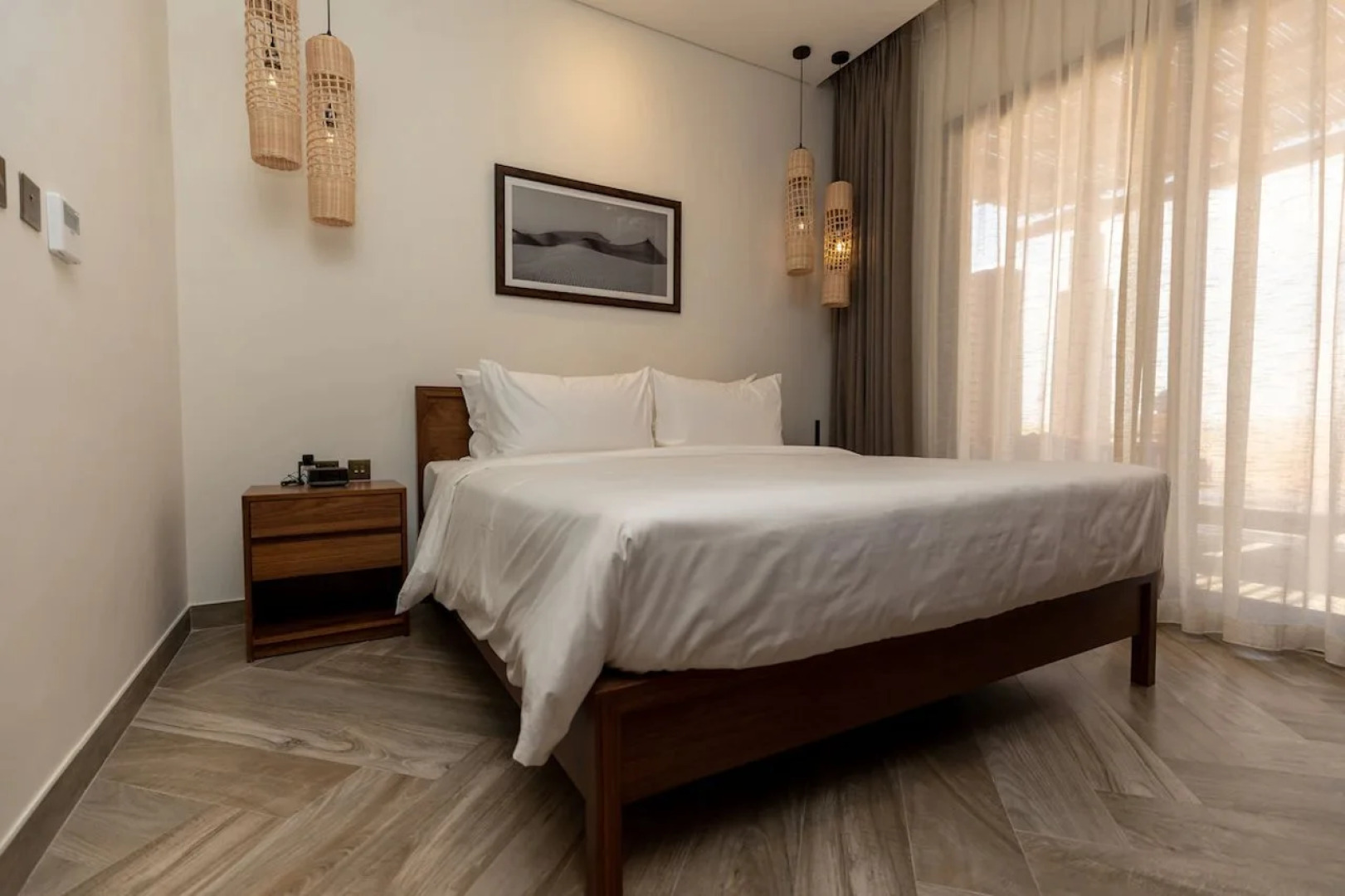 Bab Al Nojoum Bateen Liwa