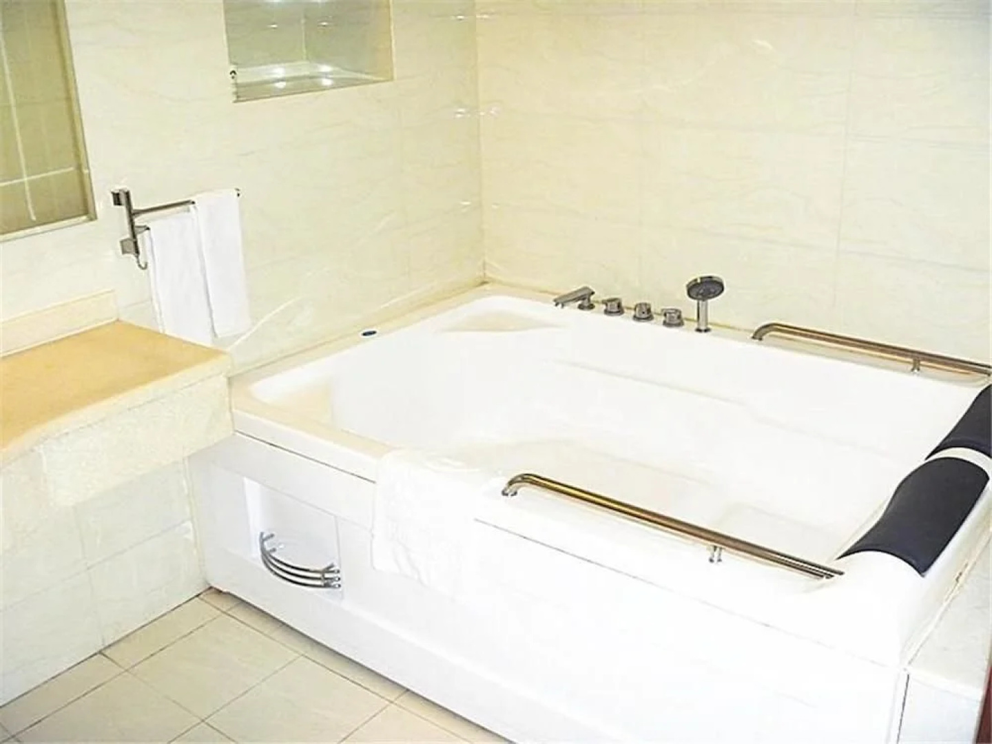 Public Garden Hotel - Panjin