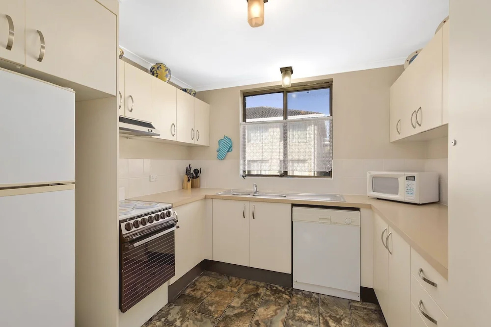 Sundowner Apartment 10