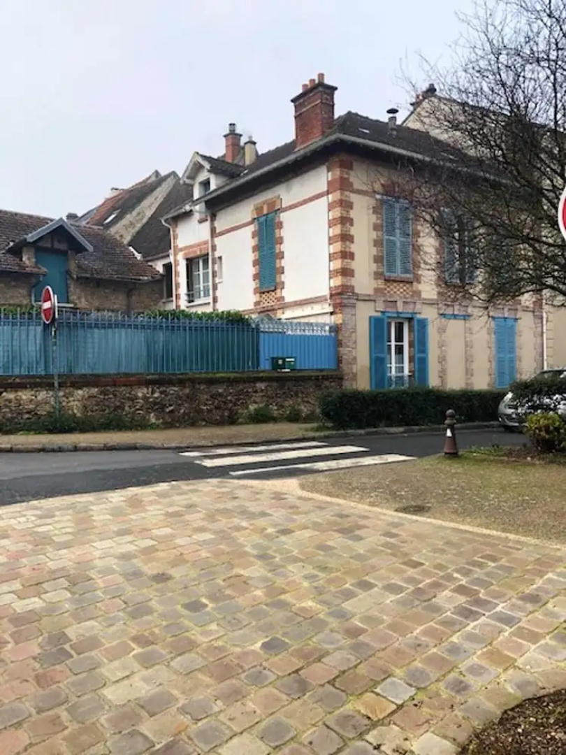 Studio in Mareil-marly, With Wifi