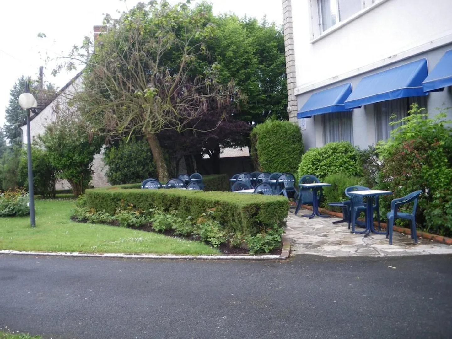 Hotel Continental - Contact Hotel