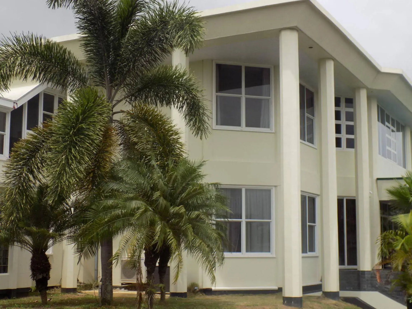 The Mansion Suites
