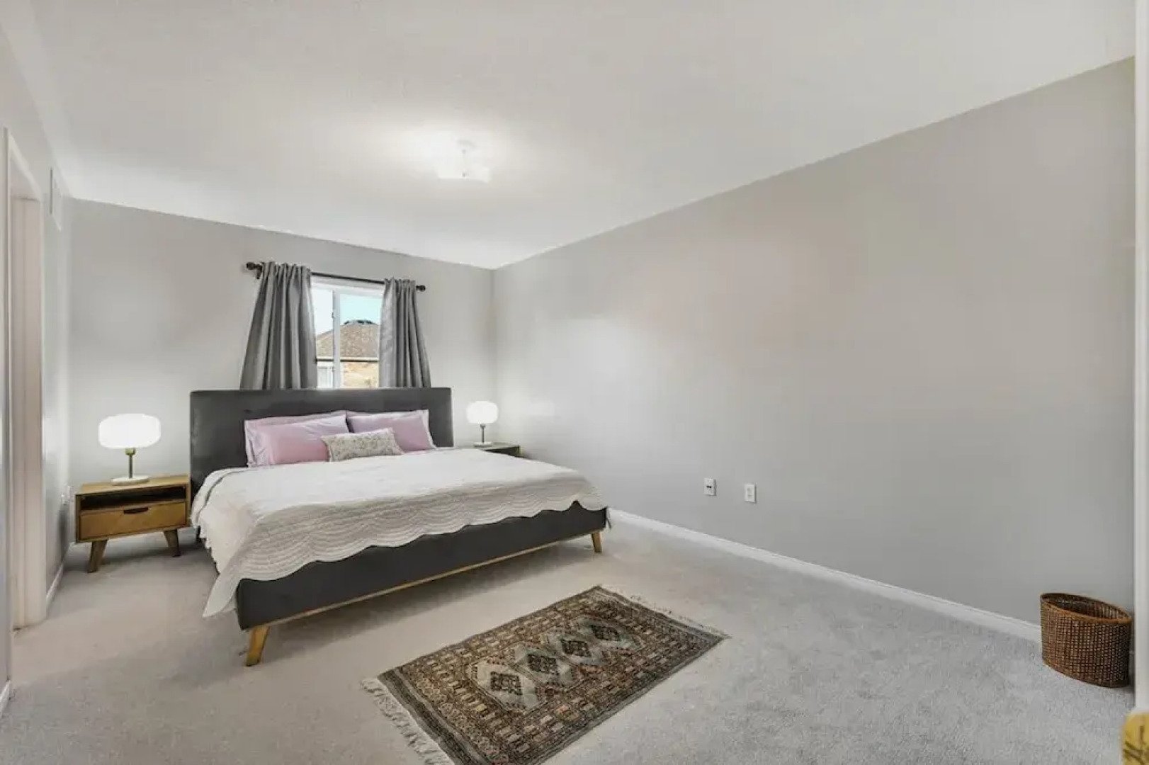 Spacious Whitby Haven 3BR Home Parking