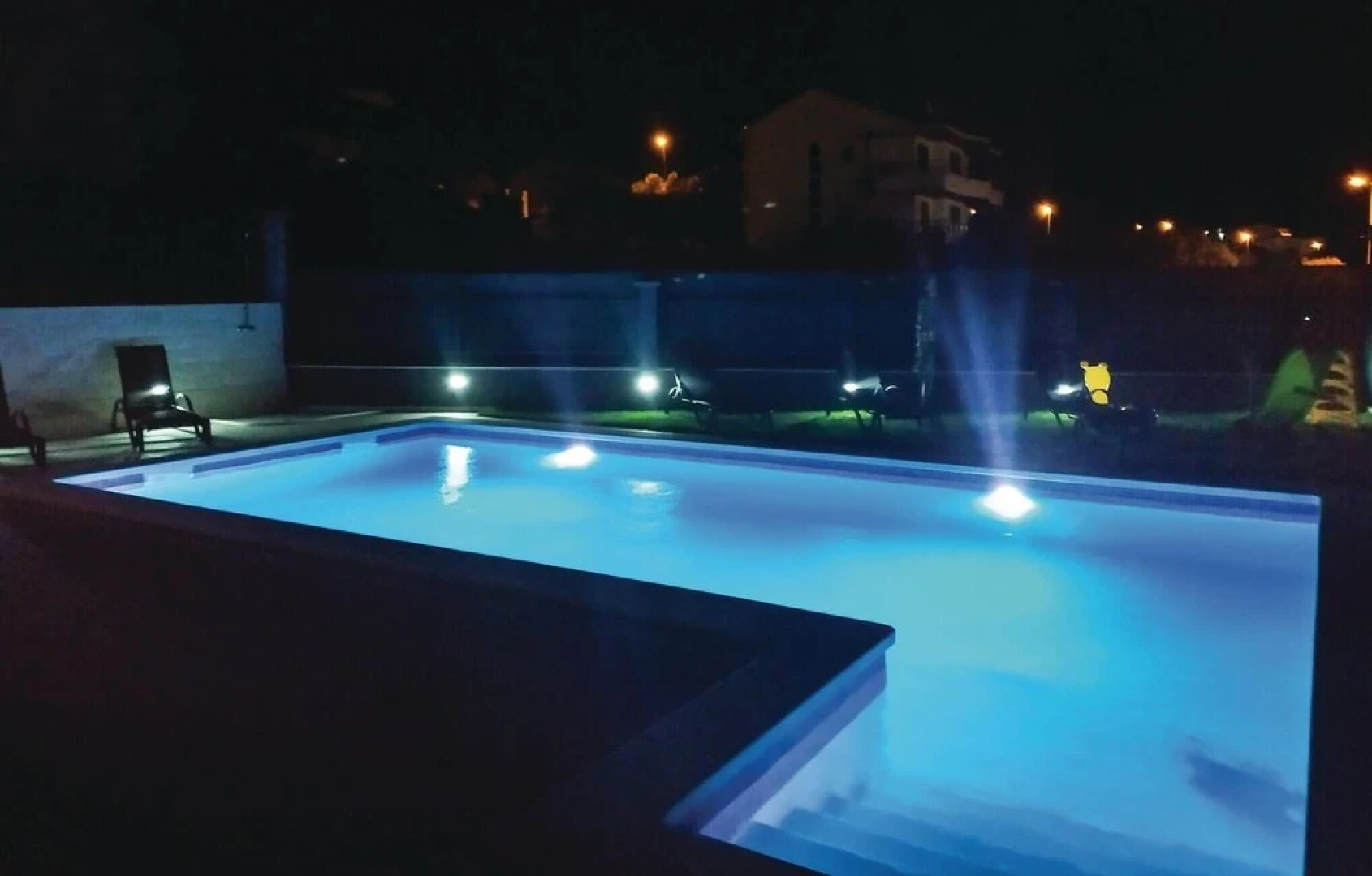 Awesome Home in Solin with WiFi, 8 Bedrooms & Hot Tub