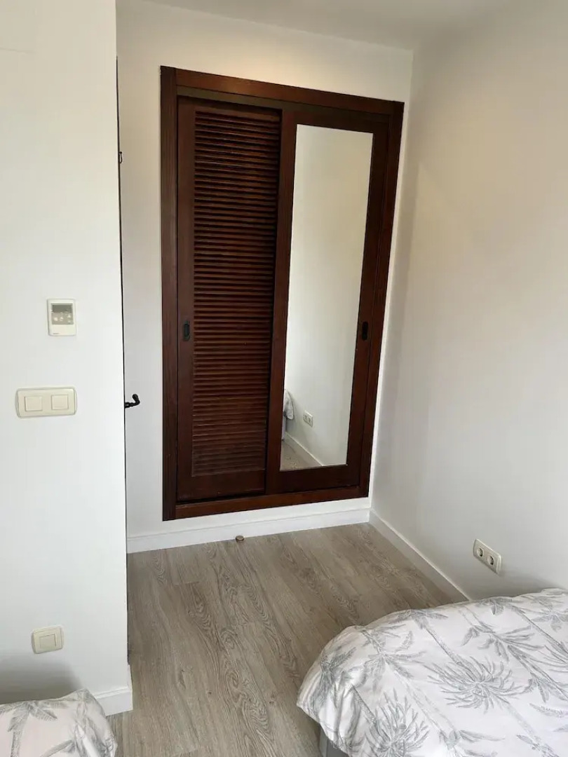 Hancinda Sleeps 4 With Free Parking