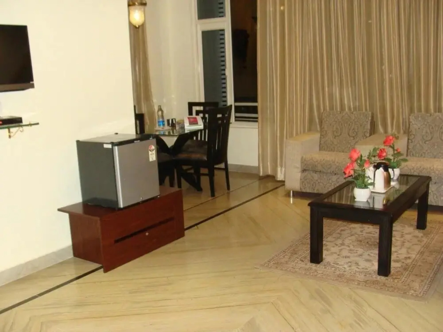 Hotel Kamal Residency