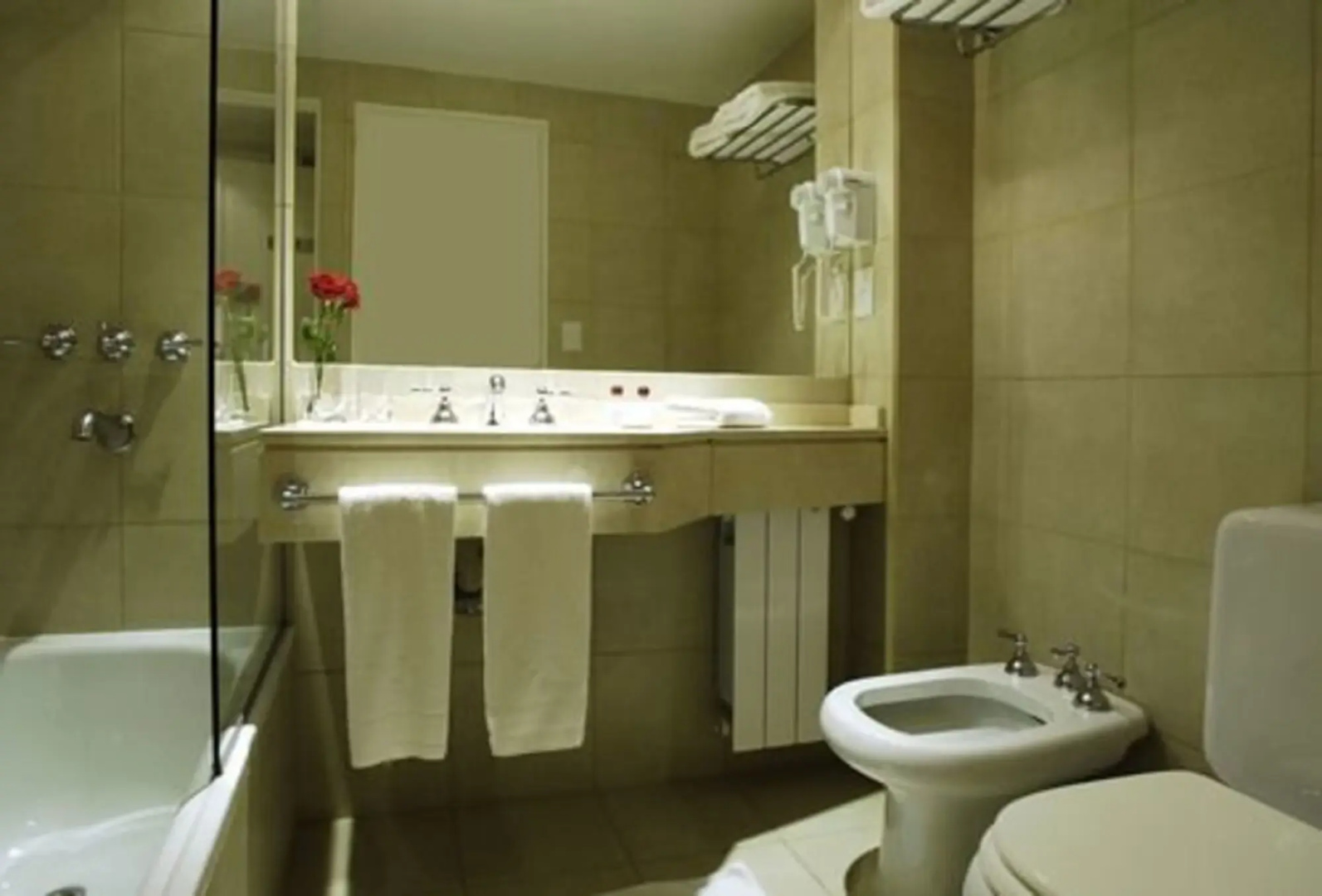 Hotel Mil 810