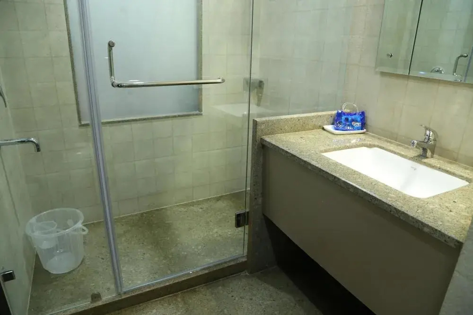 OYO Premium Ptl Chowk Phase 5 Mohali(Cha095)