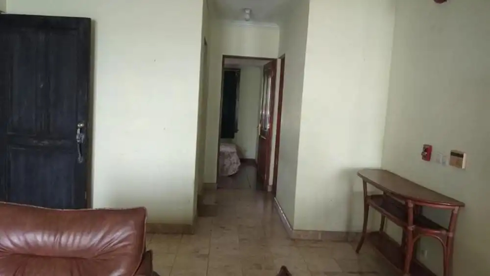 Kondominium Lippo Carita Selatan