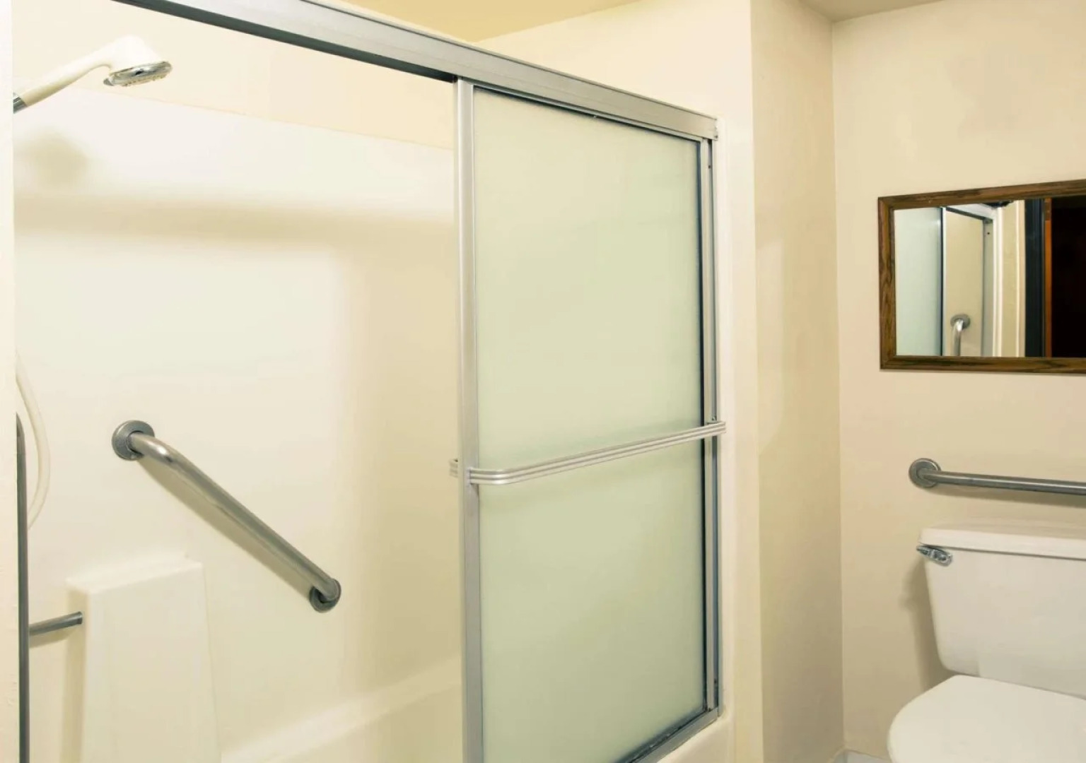 Travelodge by Wyndham Ocean Front