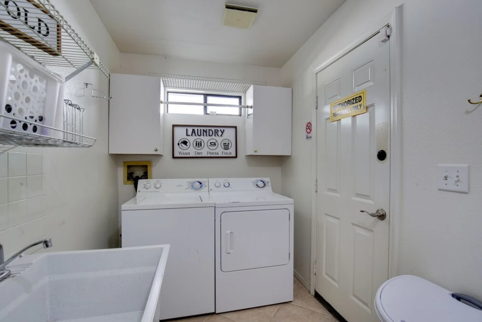 Palm Desert Oasis w/ Hot Tub < 1 Mi to Golf!