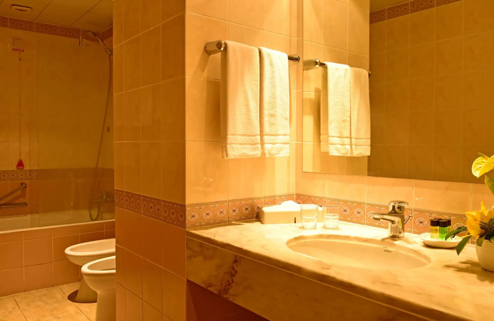 Pestana Village Garden Hotel