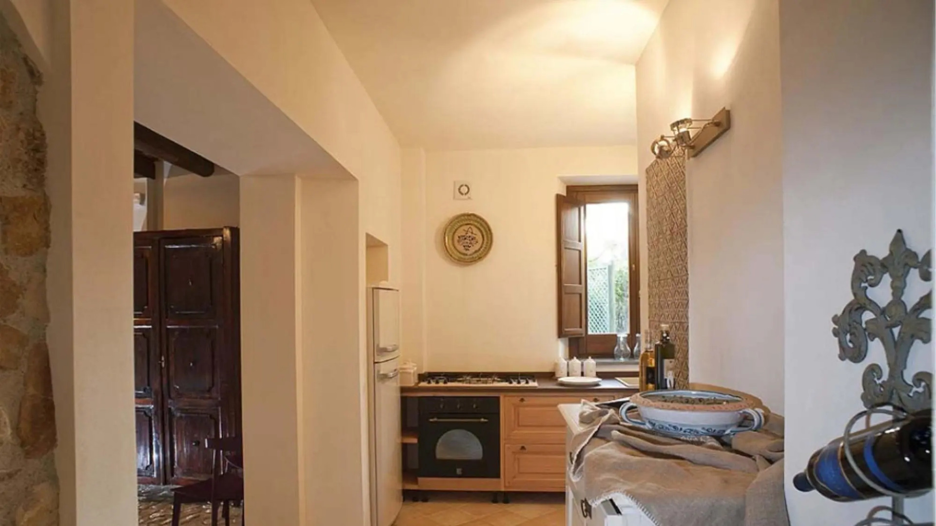 Independent villa up to 16 guests-VILLA DELLO ZINGARO