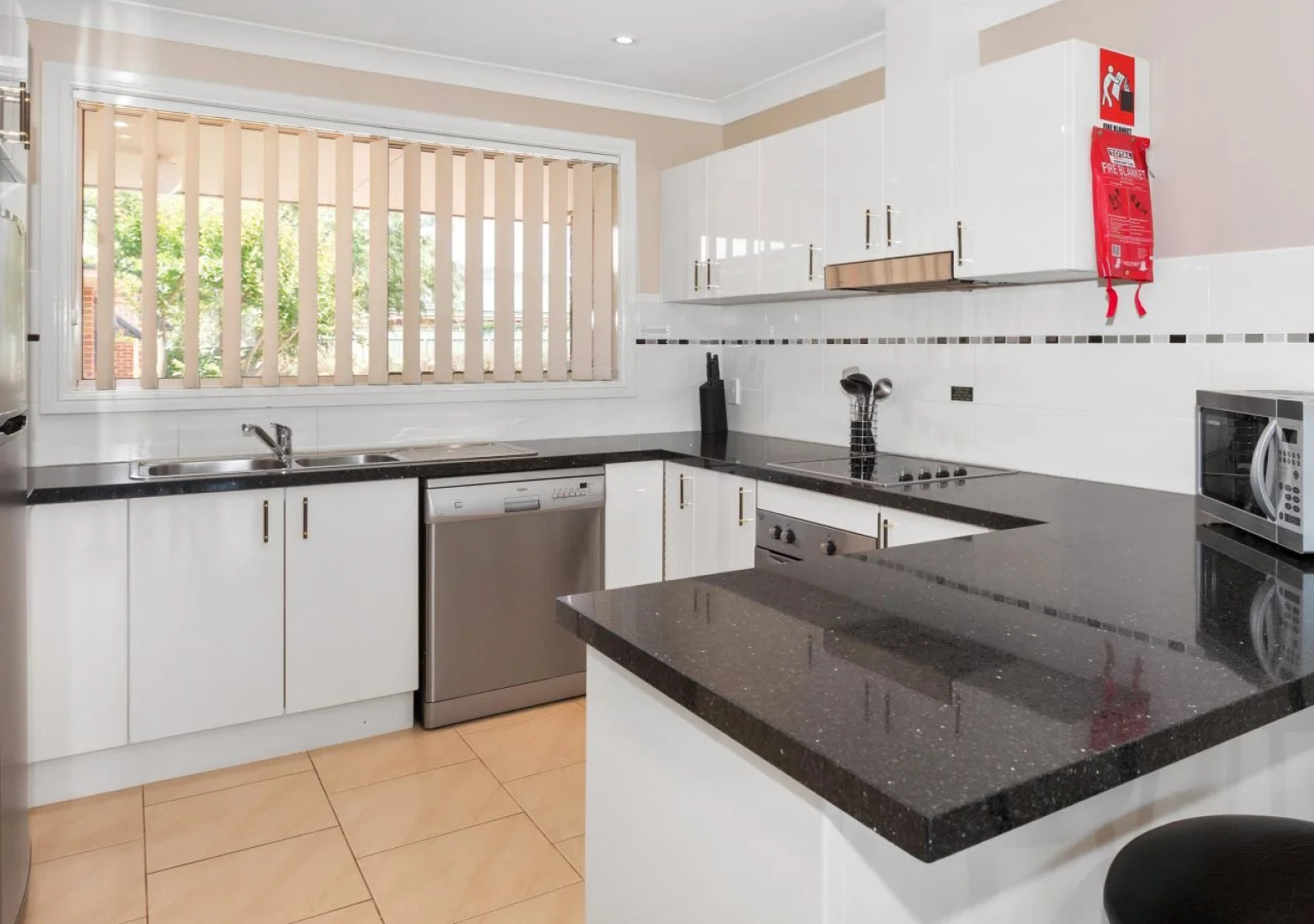 Colonial Court Villas