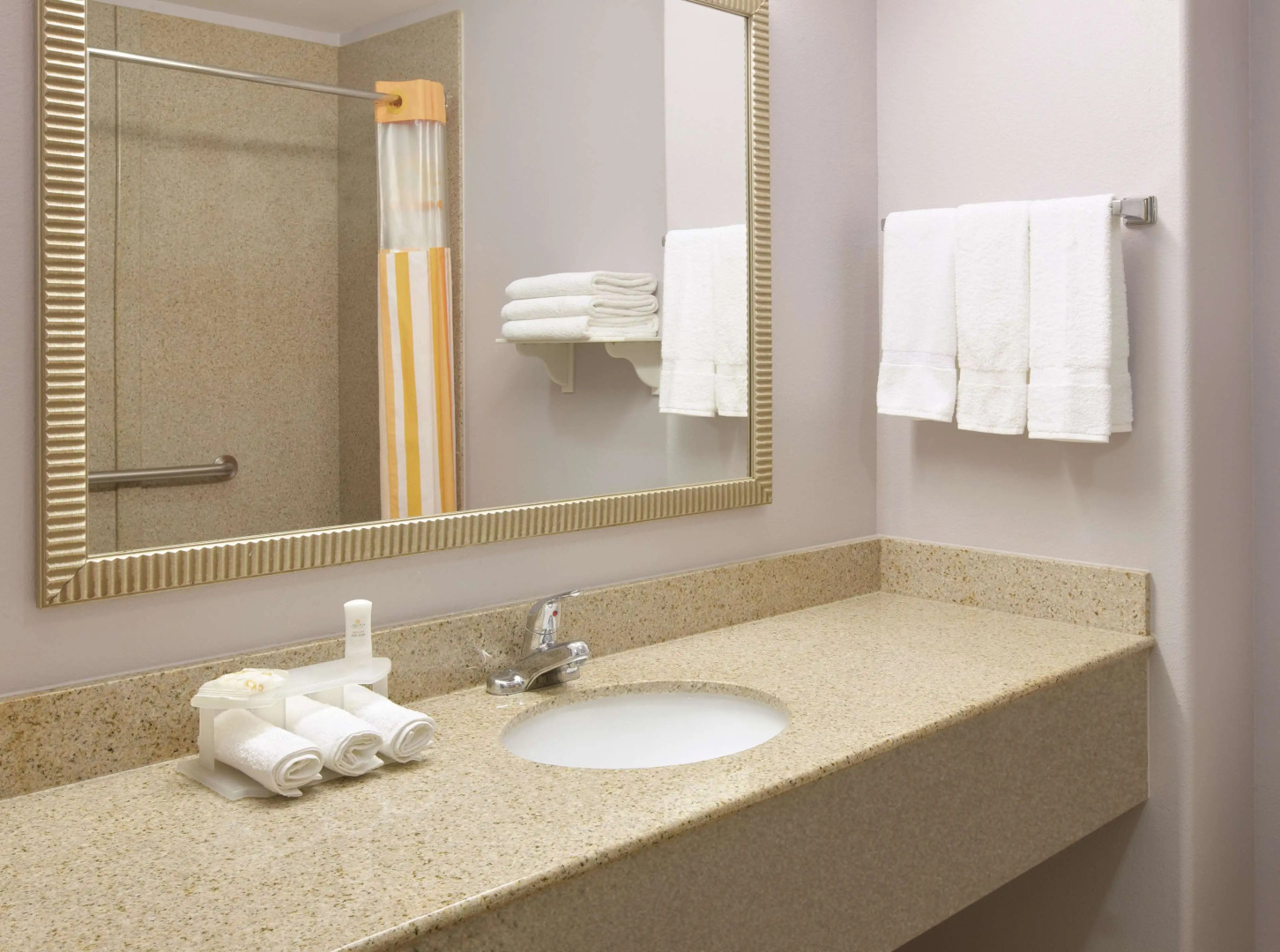 La Quinta Inn & Suites by Wyndham Corsicana