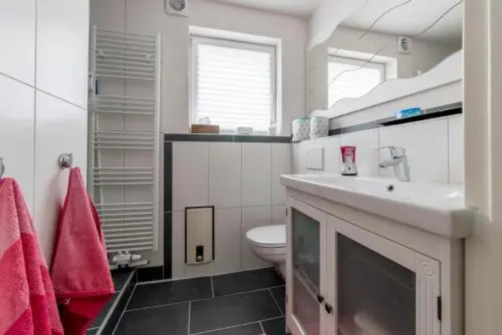 4 Private Rooms, 7 Persons (6433)