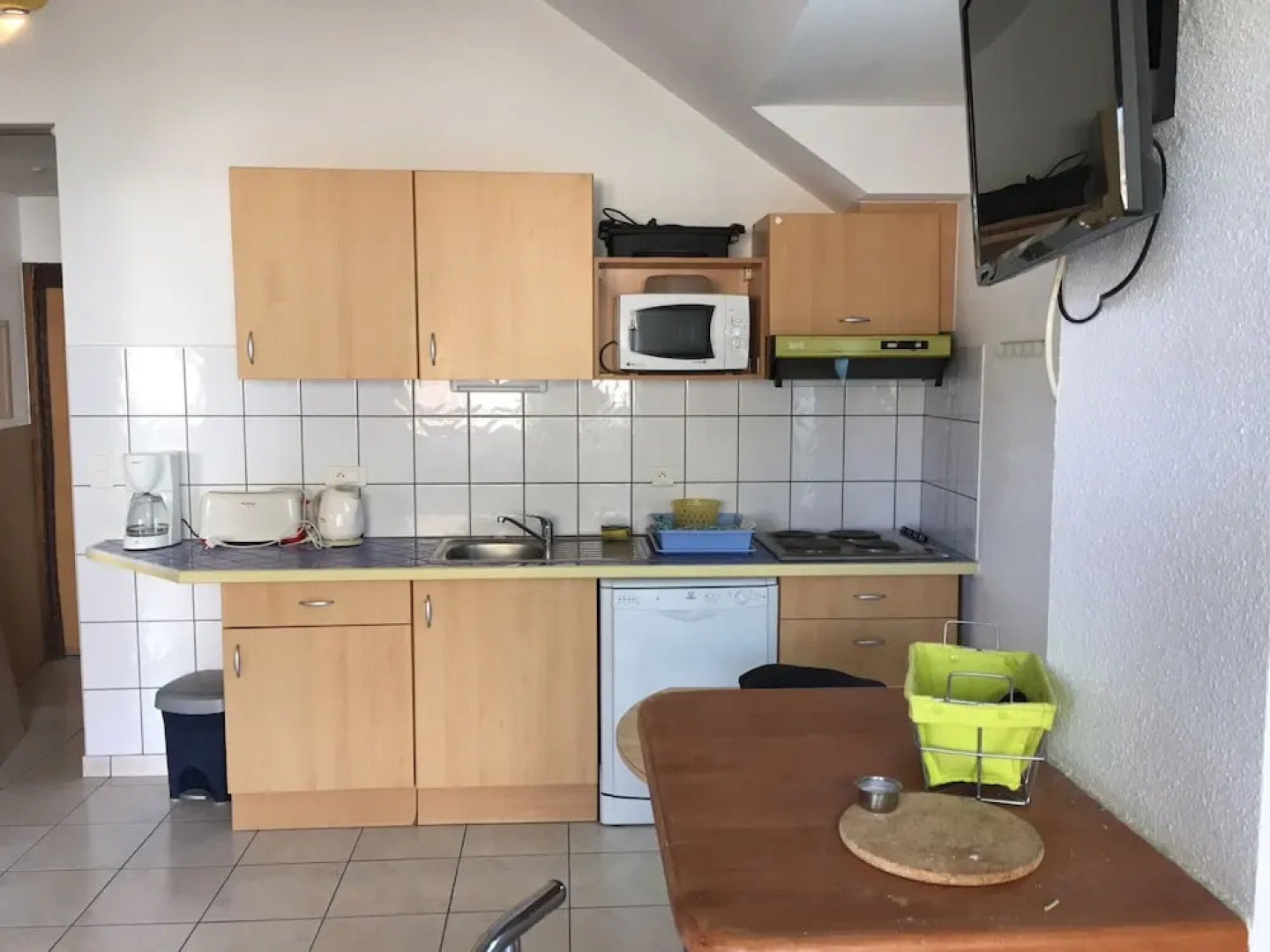 Les Pieds Dand L'Eau