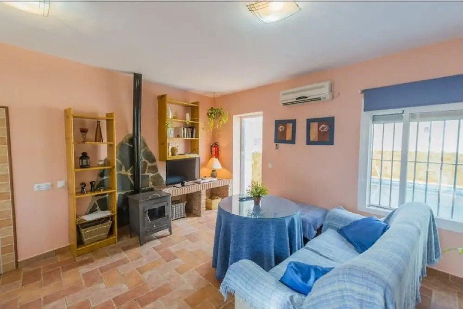 100816 -  House in El Gastor