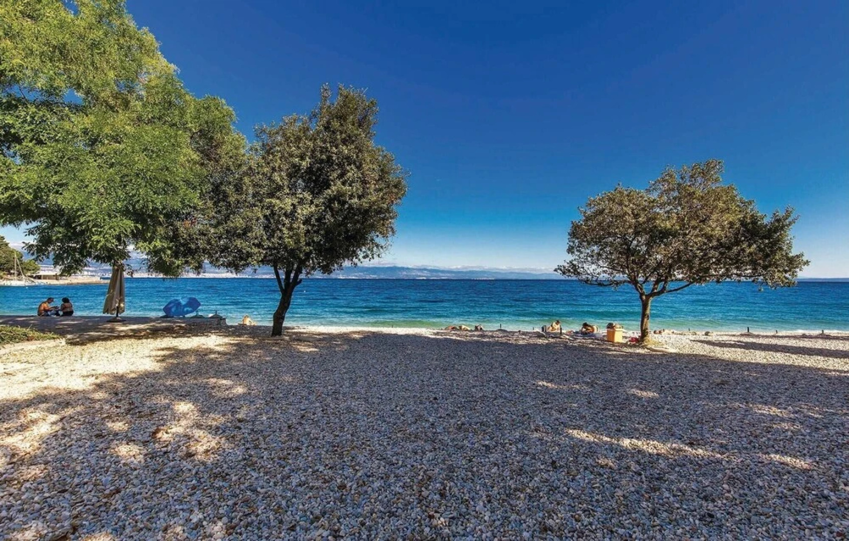 Amazing Home in Medveja with Hot Tub, WiFi & 4 Bedrooms