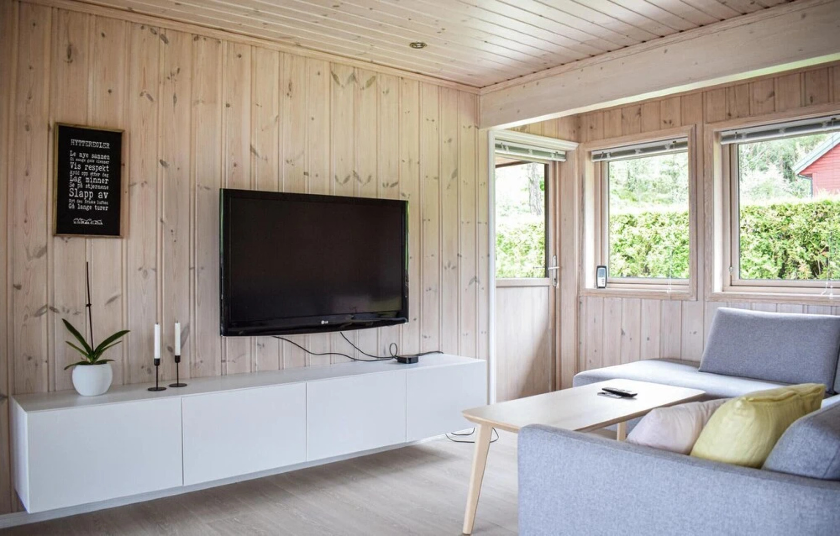 Stunning Home in Bjoa With 4 Bedrooms and Wifi