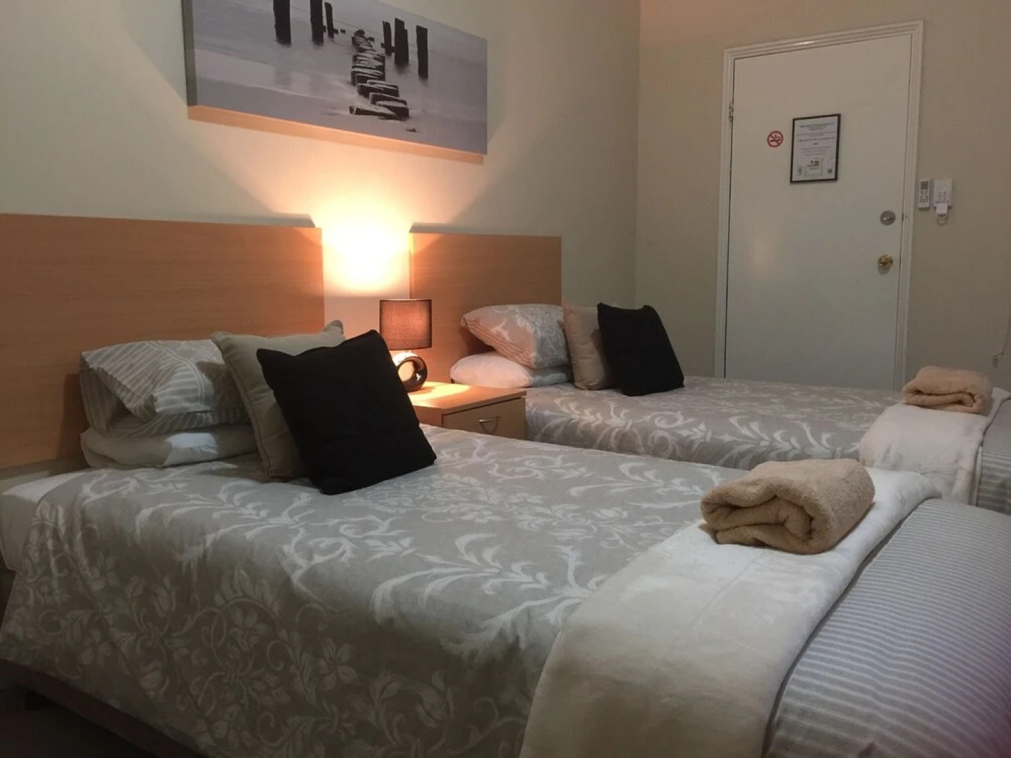 The Nosh and Nod - Howick Street