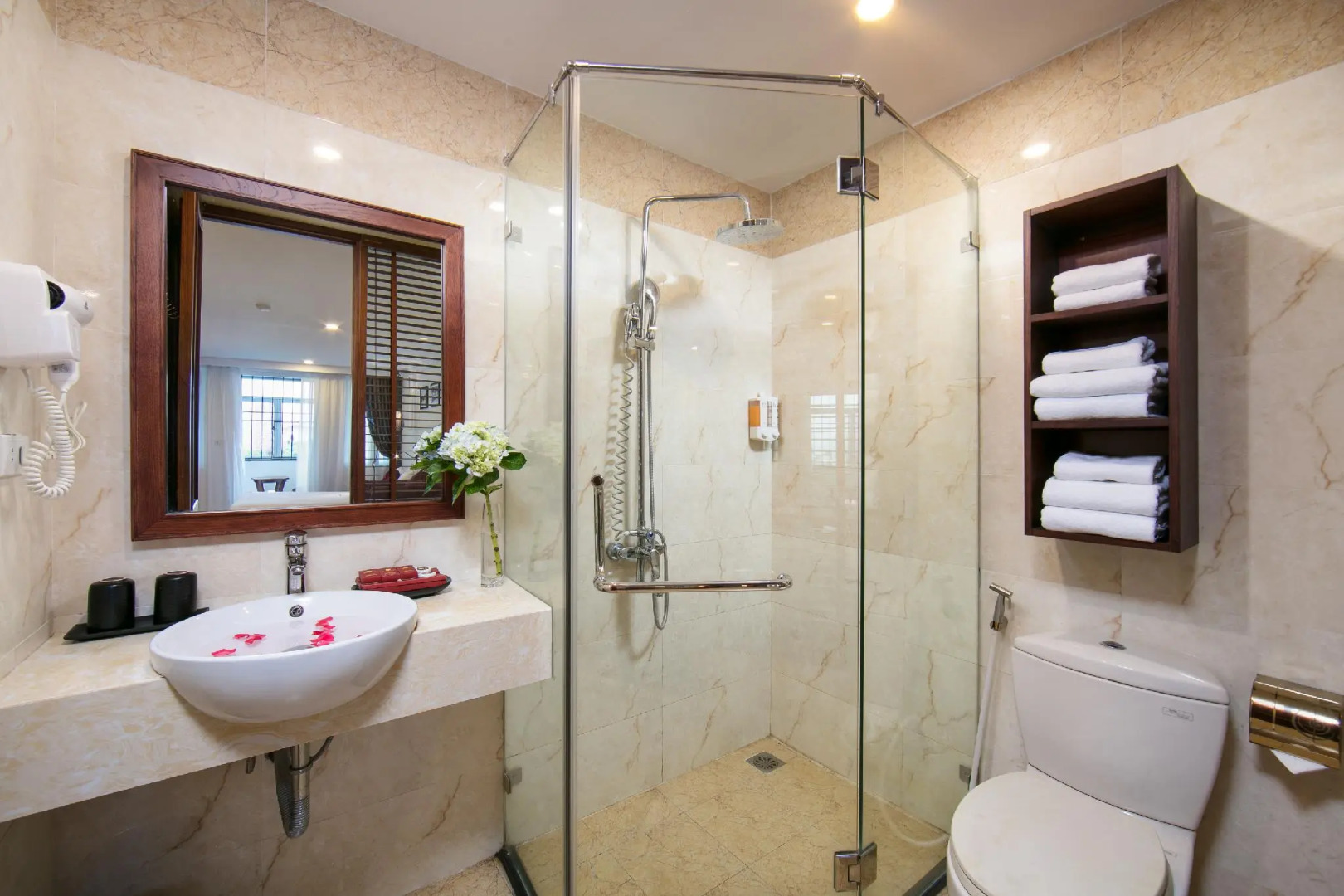 Vision Premier Hotel & Spa