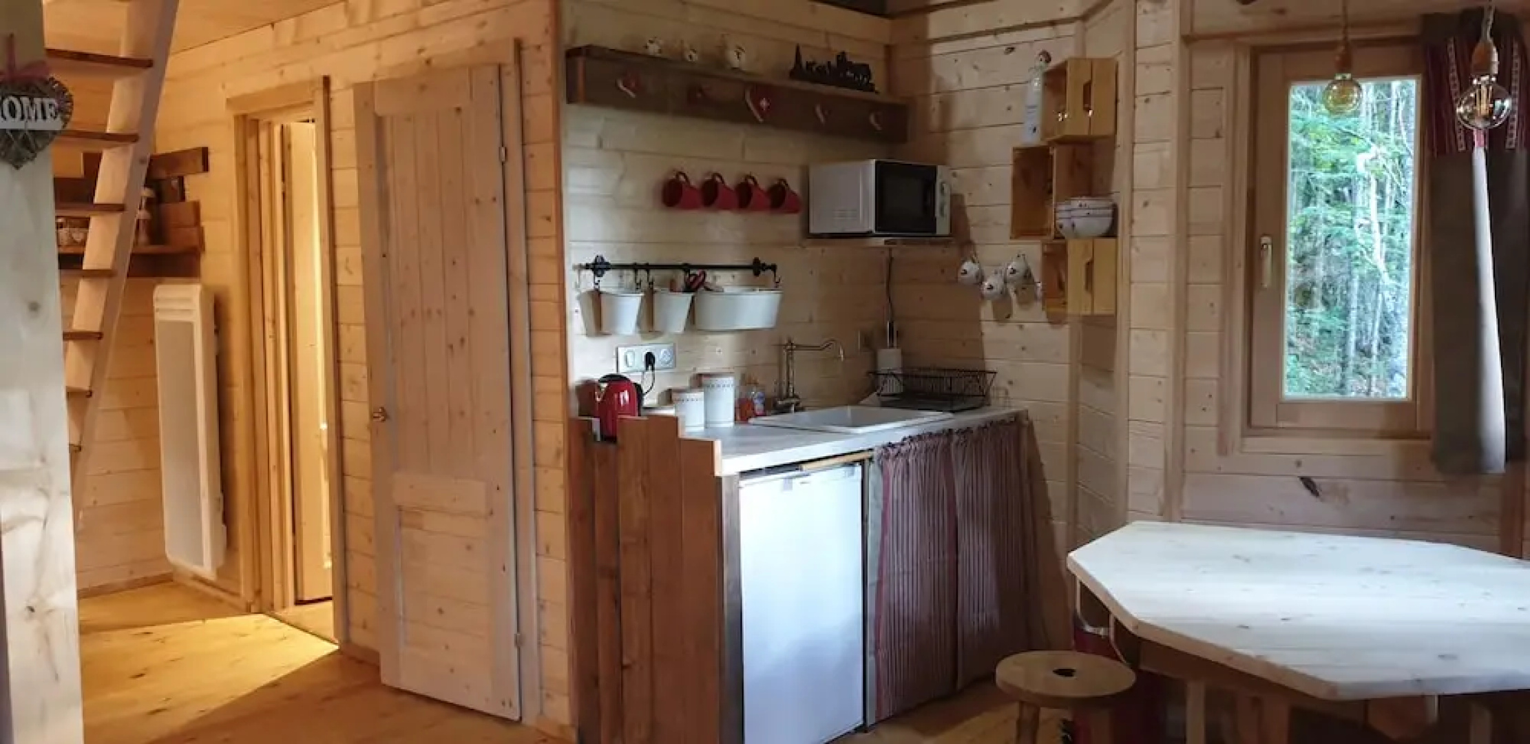 Les Cabanes Enchantées
