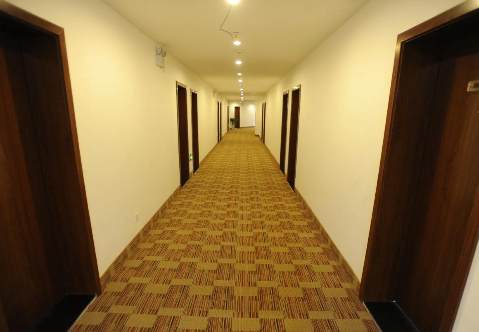 Wuhan Shuianmeiju Hotel