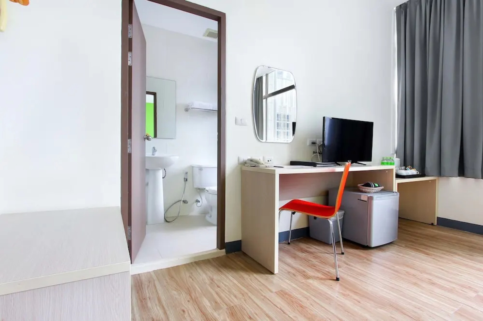 D Varee Xpress Makkasan