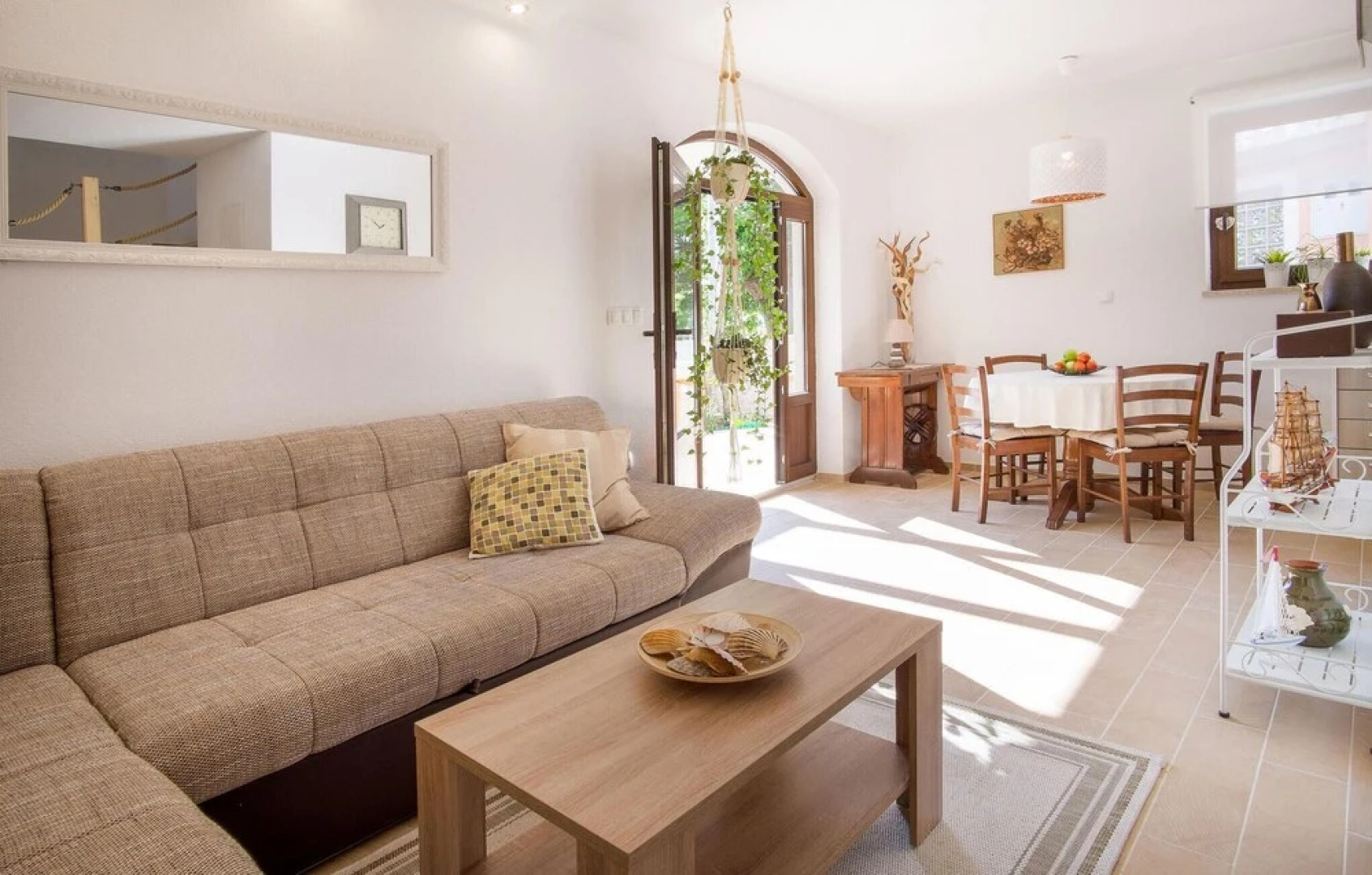 Beautiful Home in Sveti Vid With Wifi and 2 Bedrooms