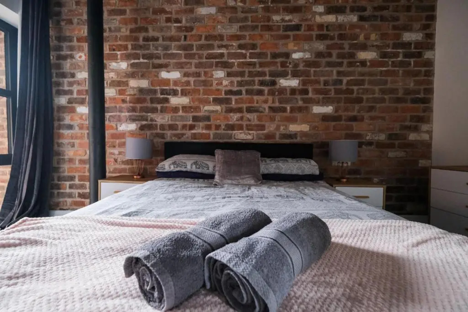 The Eden Warehouse - Green Apartment, sleeps 5