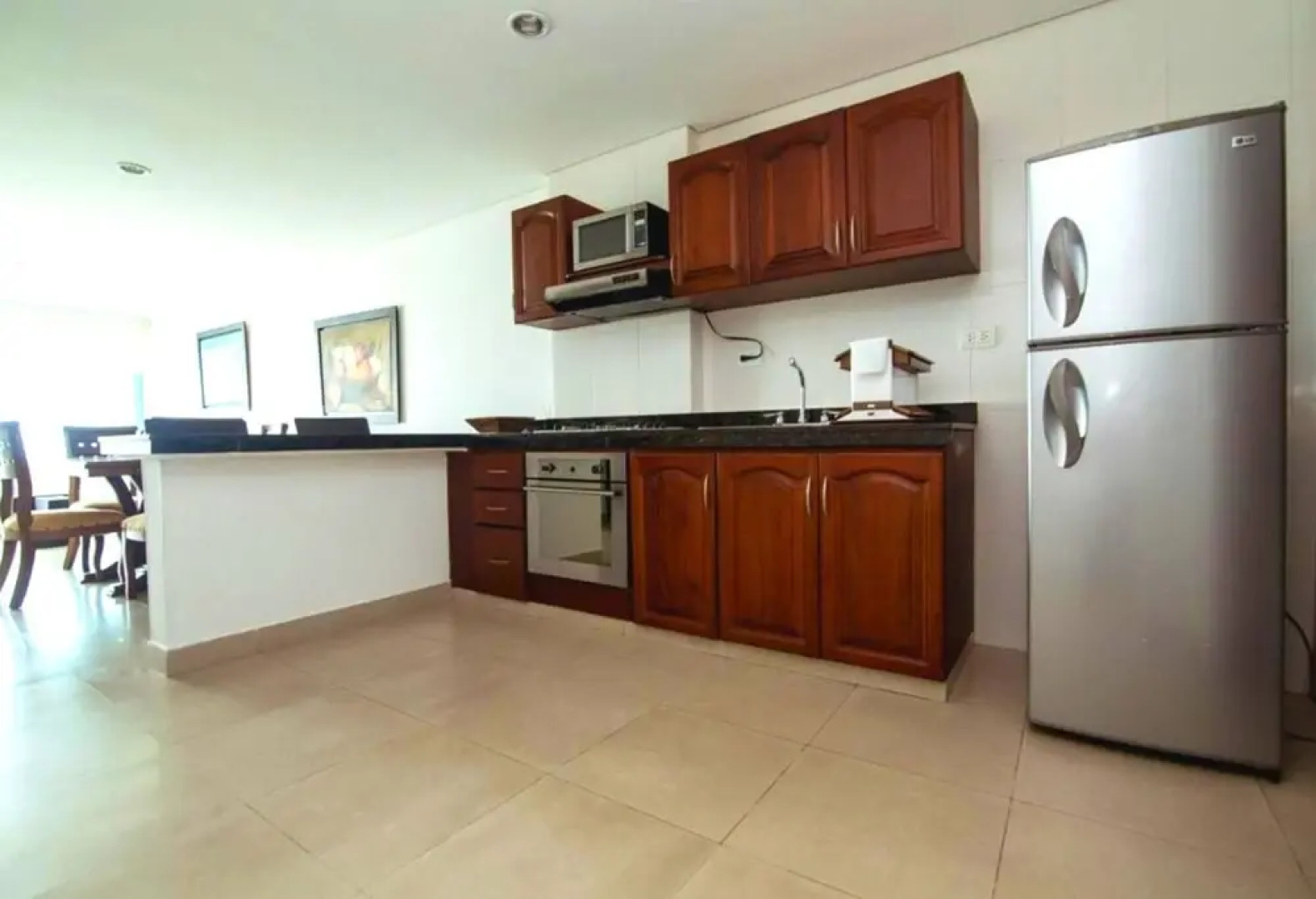 Torres del Lago Apartments