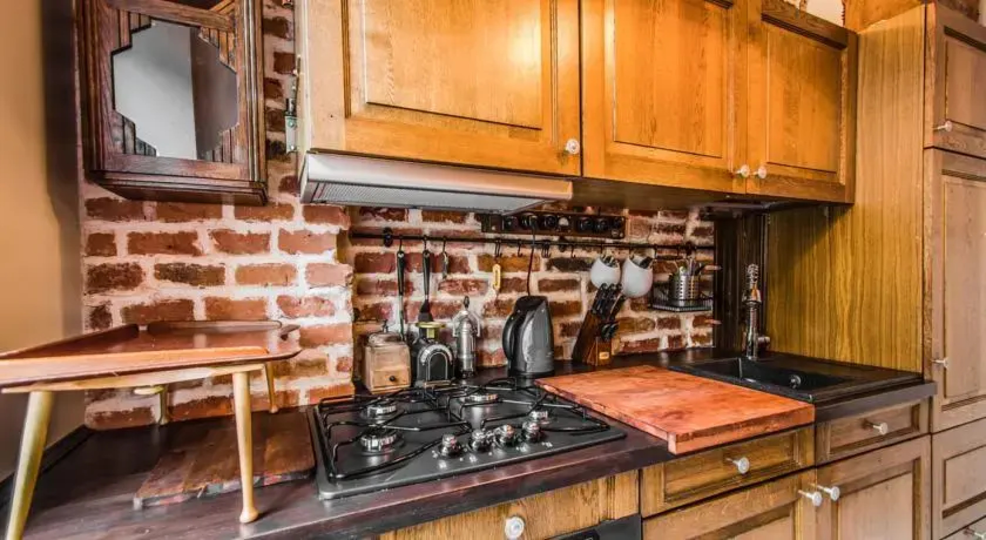 Maven Apartment