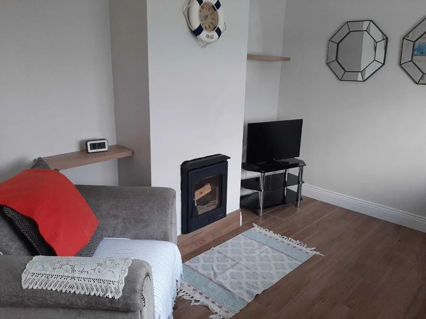 Beautiful Country Cottage Sleeps 3